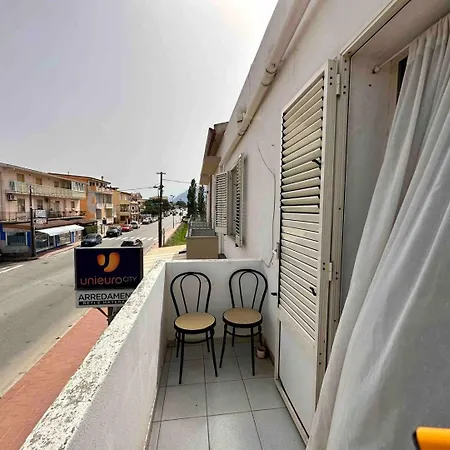 Corallo Spacious Place To Steps From The Sea Lejlighed *