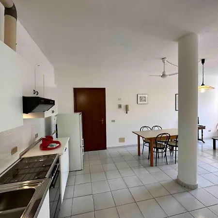 Corallo Spacious Place To Steps From The Sea La Caletta