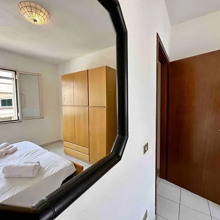 Corallo Spacious Place To Steps From The Sea Appartamento La Caletta
