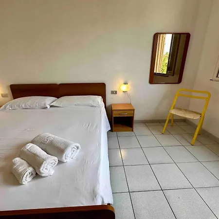 Corallo Spacious Place To Steps From The Sea *