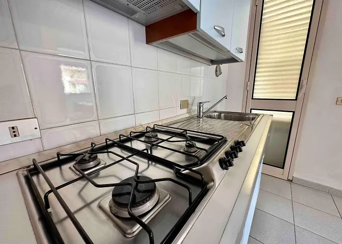 Corallo Spacious Place To Steps From The Sea Apartman La Caletta