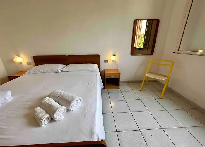 Corallo Spacious Place To Steps From The Sea *